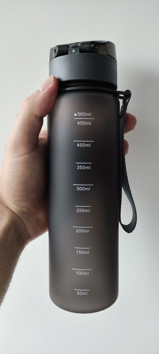 Спортивна пляшка для води 560 мл