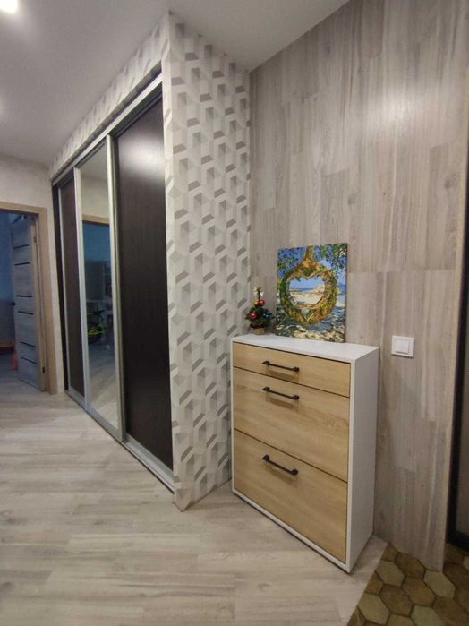 БЕЗ КОМІСІЇ! Двокімнатна гарна квартира. САДОЧОК. Сертифікат