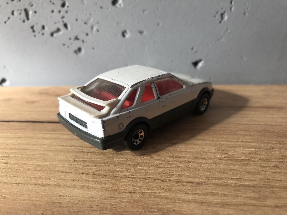 Matchbox Ford Sierra XR4i 1983r.