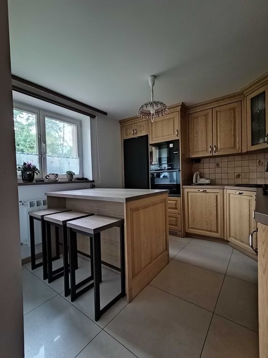 Meble na wymiar. Meble z litego drewna.