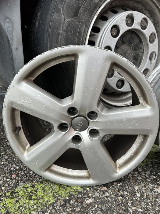 Легкосплавні алюмінієві диски audi r18 5/112 original