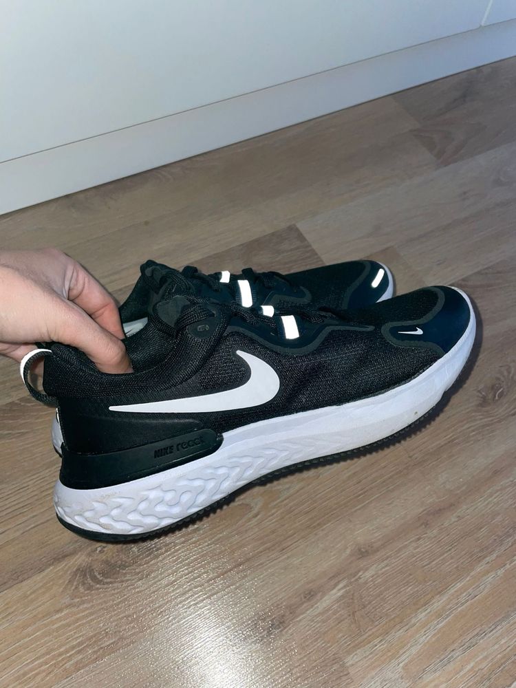 Nike ténis pretos n°36,5 novos