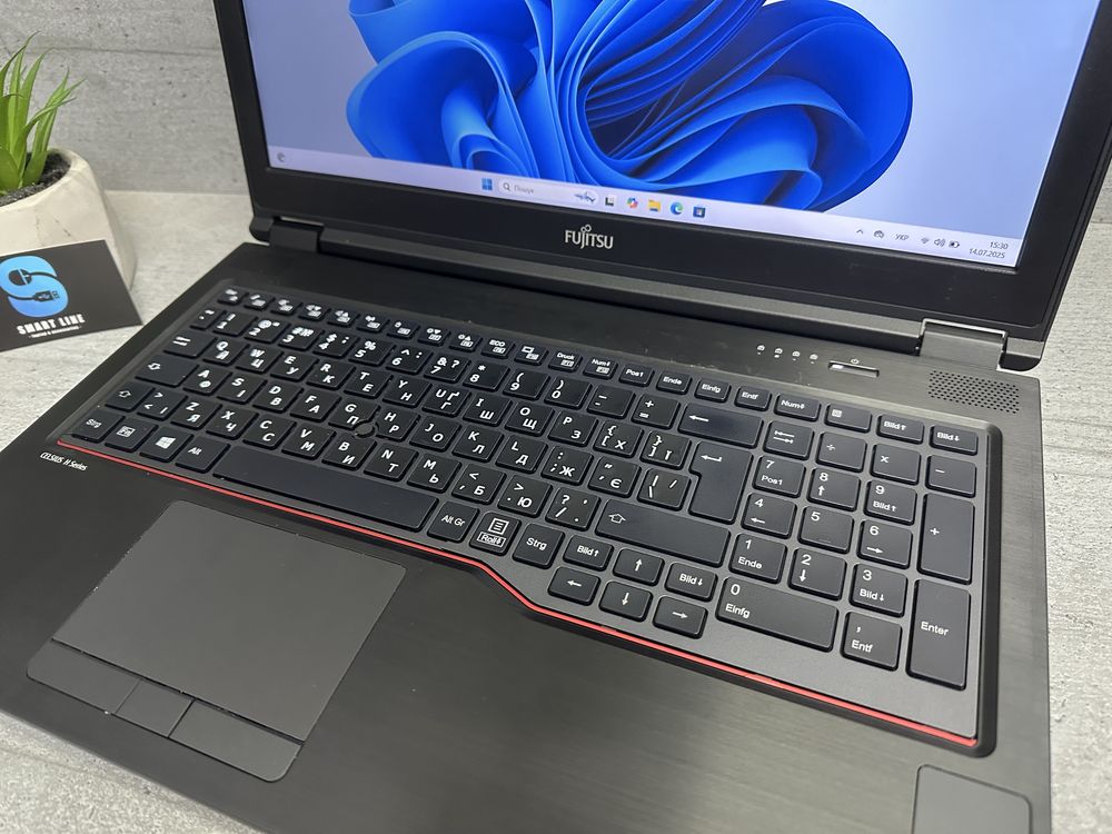 I7-8750H/15.6"/32gb ddr4/512 ssd/Потужний ноутбук Fujitsu/H780/Nvidia