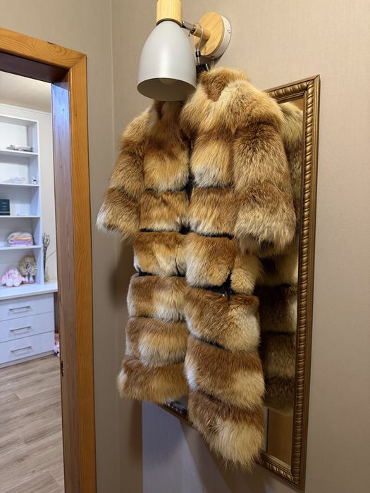 Шуба лиса в отличном состоянии