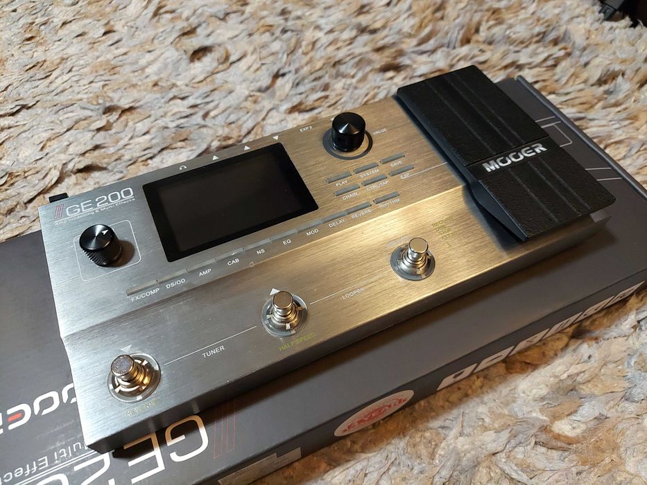Mooer GE 200 Multiefekt gitarowy