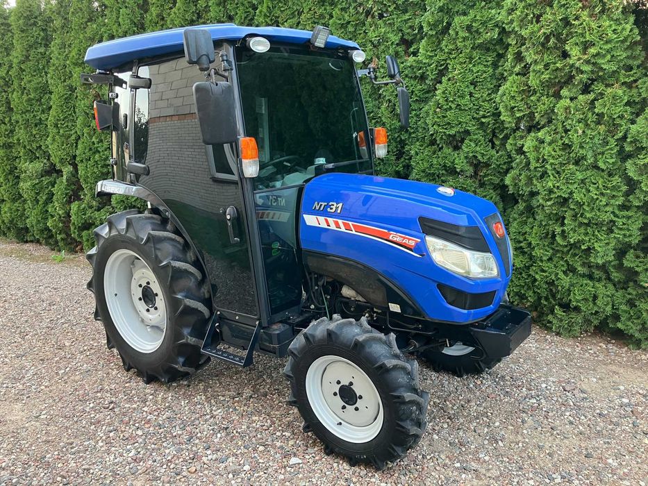 Iseki NT31 Kabina Komunalny Sadowniczy Ogrodniczy Mini Traktor Ciągnik