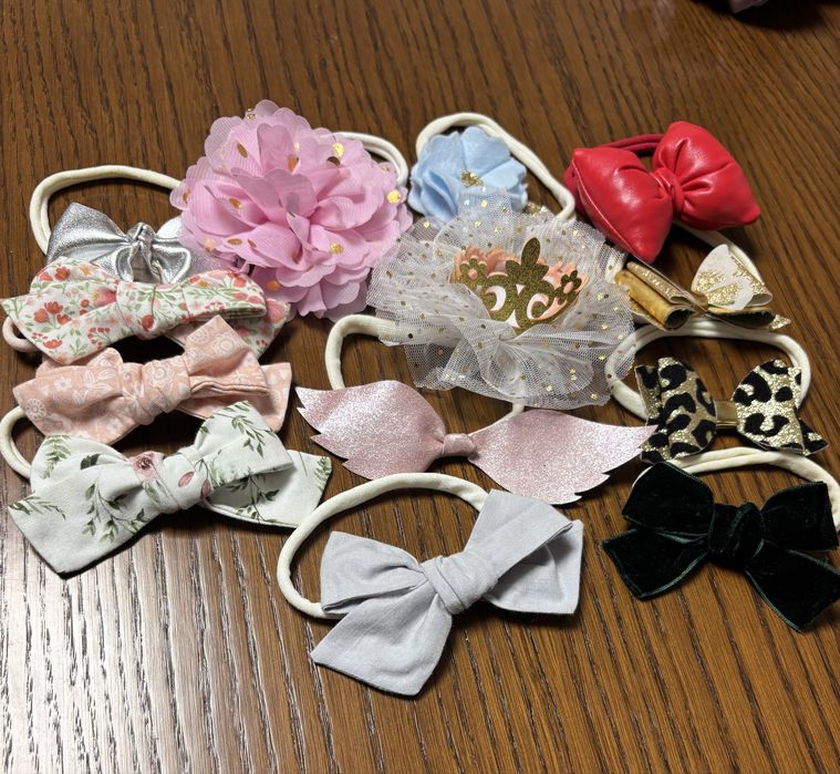 Повʼязки для дівчинки