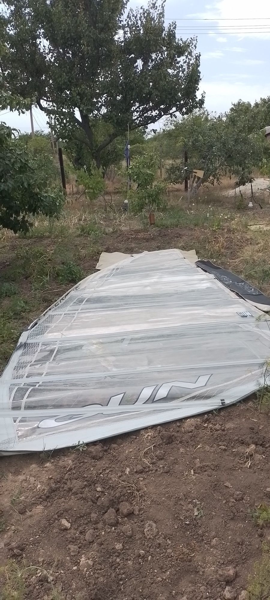 Парус на парусную доску