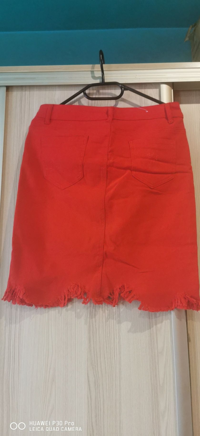 Spódniczka jeansowa czerwona L
