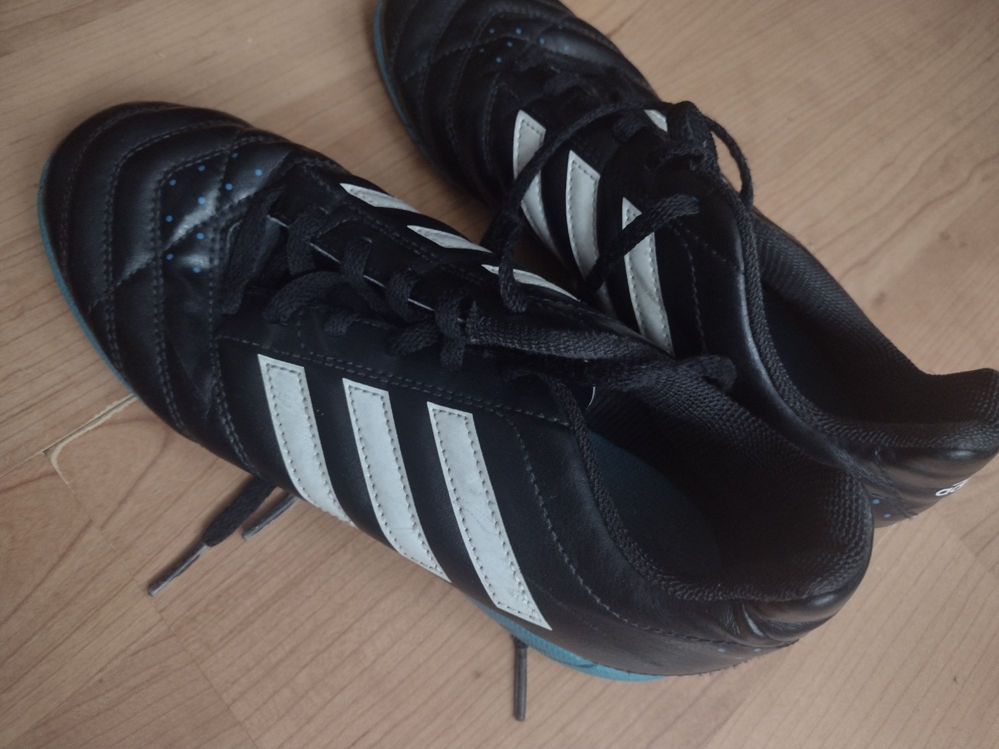 Adidas  obuwie sportowe