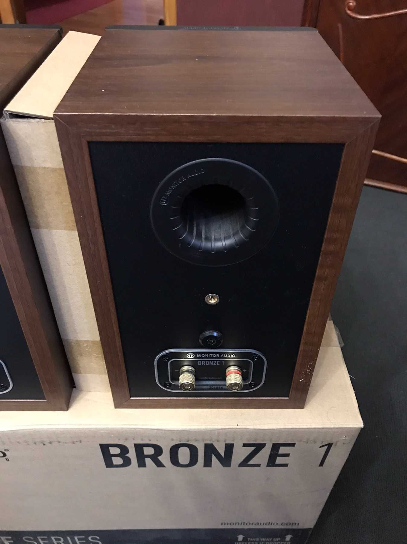 Акустика Monitor Audio Bronze 1