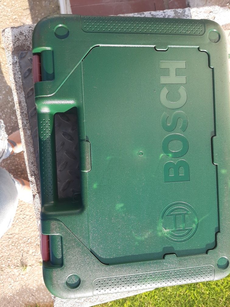 Vendo Berbequim bosch psb550re