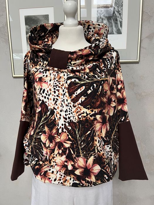 Bluza z fantastycznym kapturem