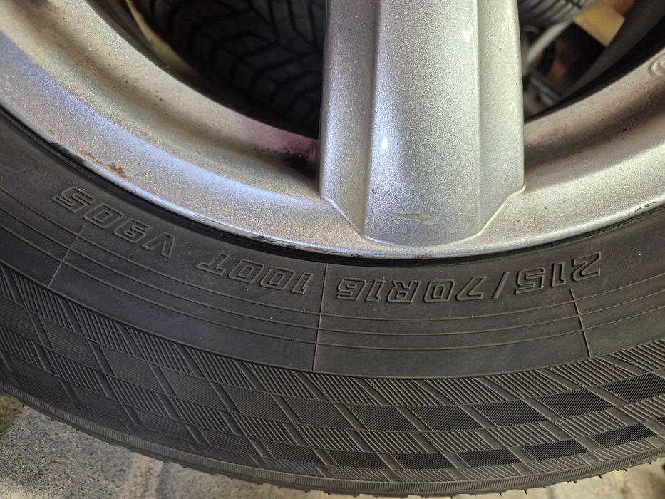 Koła 16" ATT aluminiowe z oponami Yokohama bluearth zimowe 215/70R16