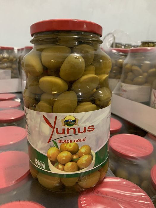 Калібровані оливки, маслини, гіганти.