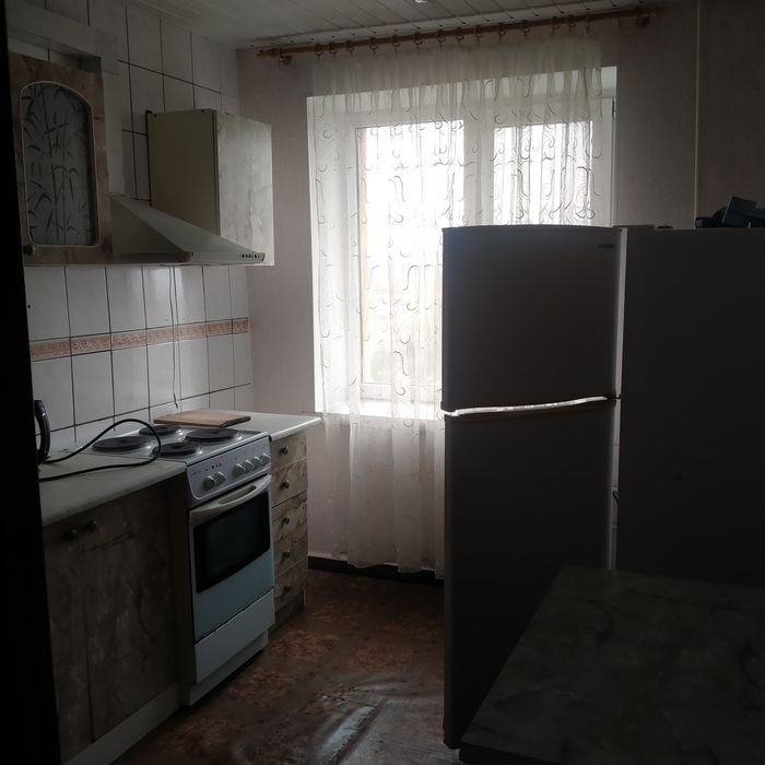 Продам 1 к.из.кв.на заводе Шевченко.13500 торг