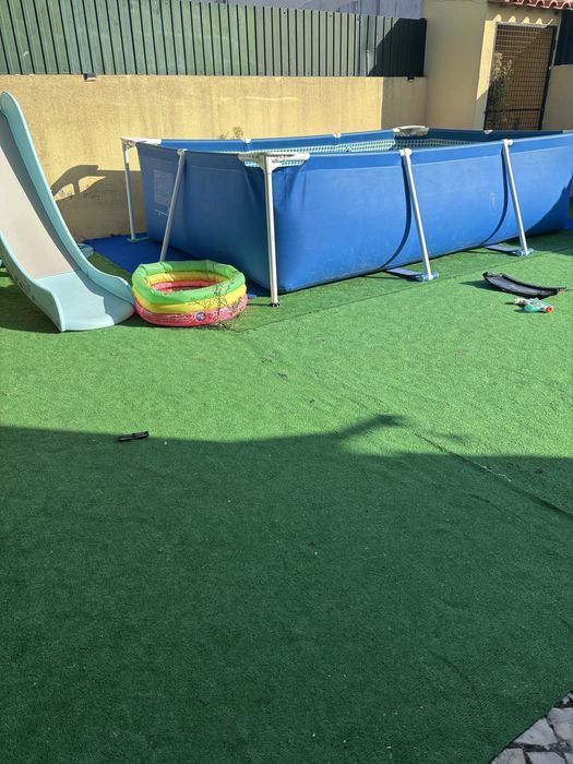 Vendo piscina usada em bom estado