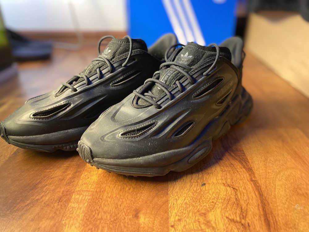 Adiddas OZWEEGO / rozmiar 40
