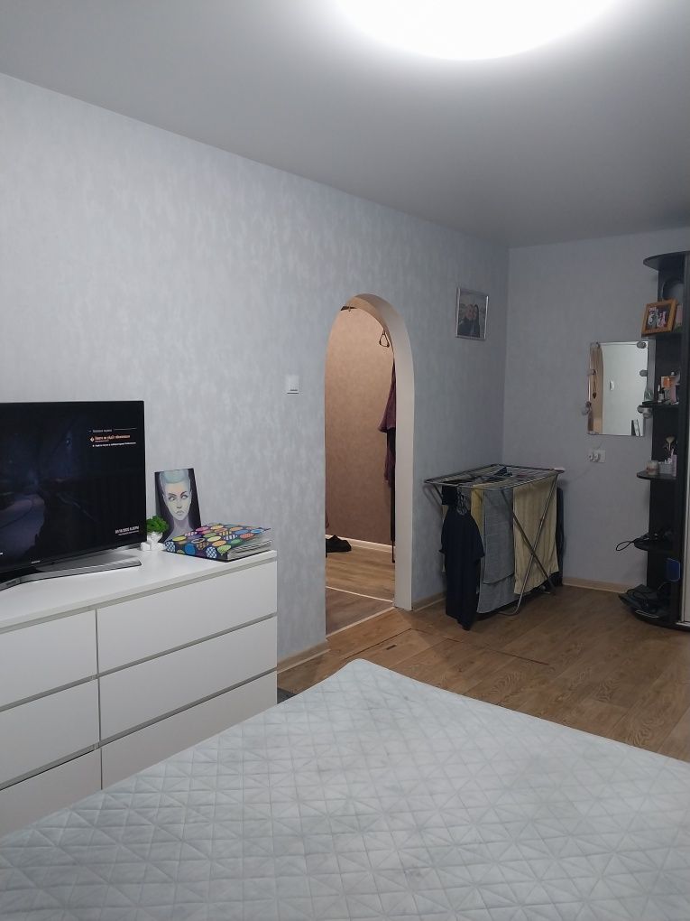 Продам 1 кімнатну квартиру на Київській