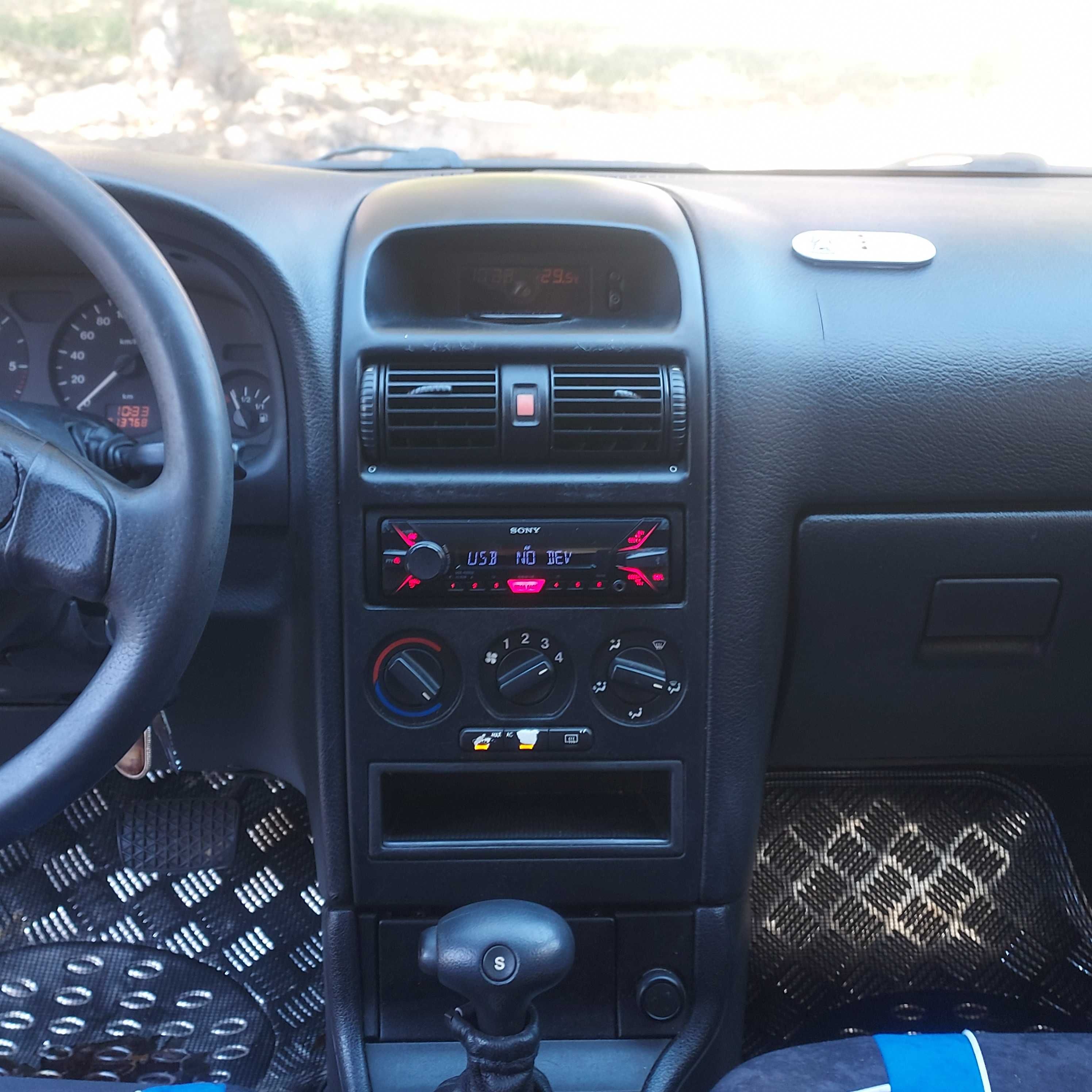 Opel Astra caixa automática