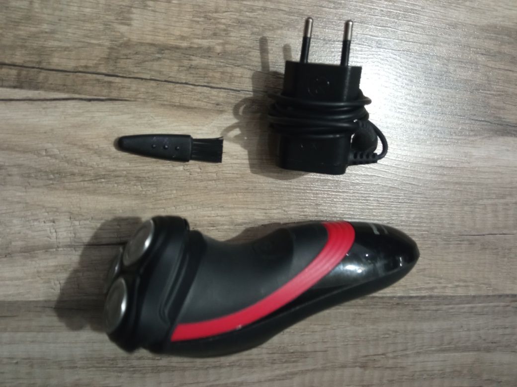 Golarka Shaver series 1000 S1310/04