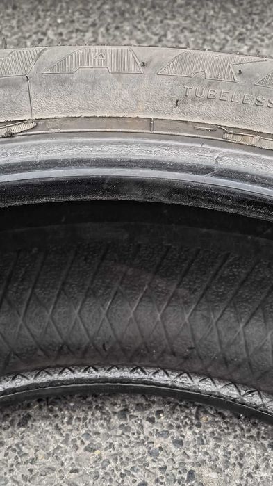 Opony zimowe Dębica 225/50R17 98V 1322