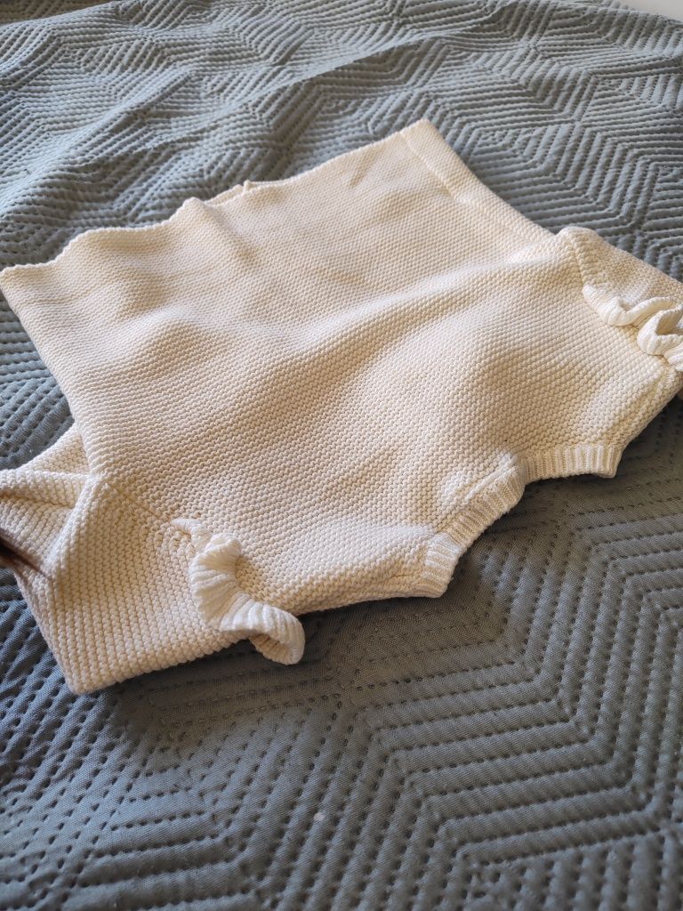 Elegancki sweterek niemowlęcy Next rozm. 6-9M