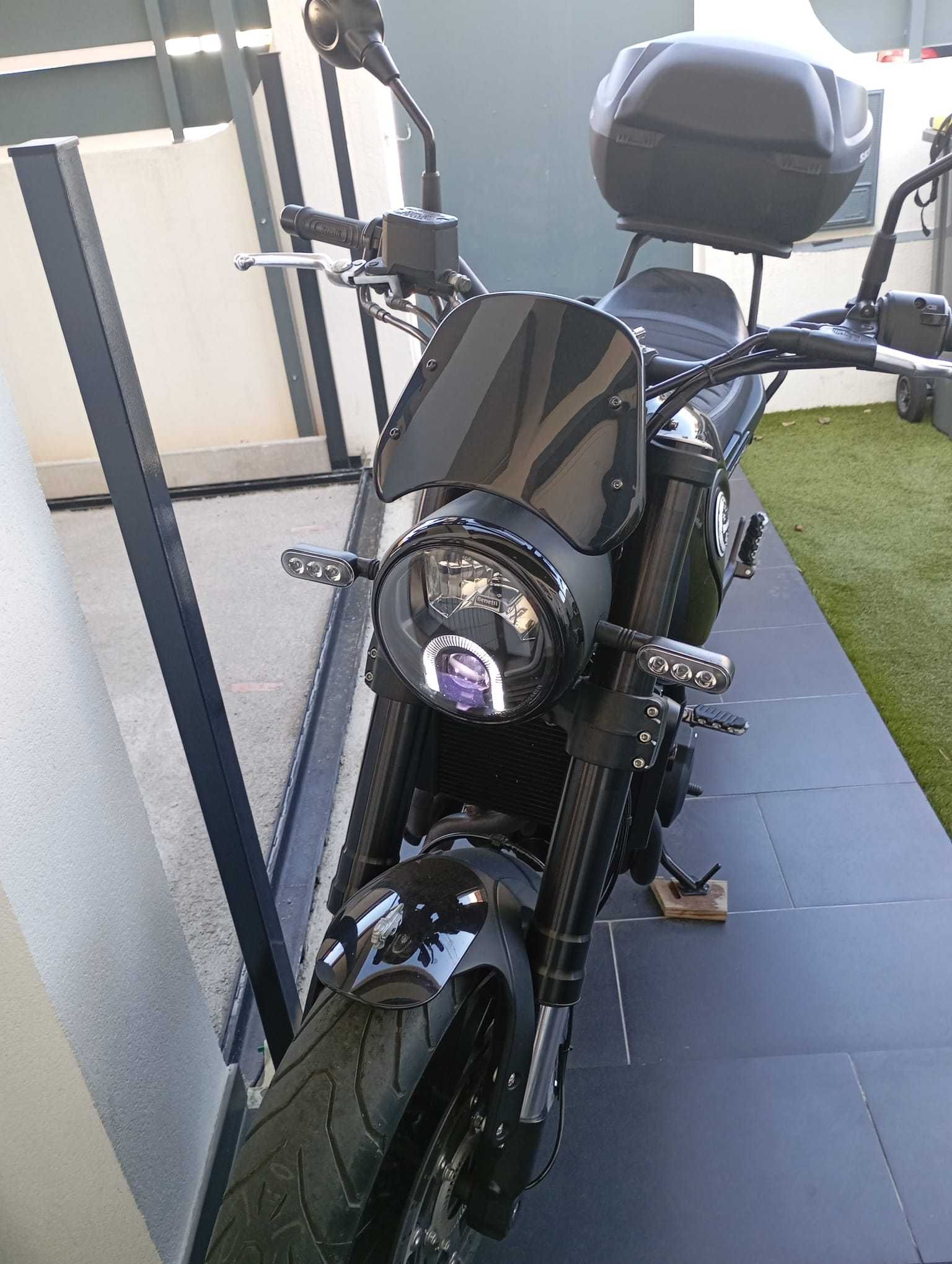 Benelli Leoncino 500