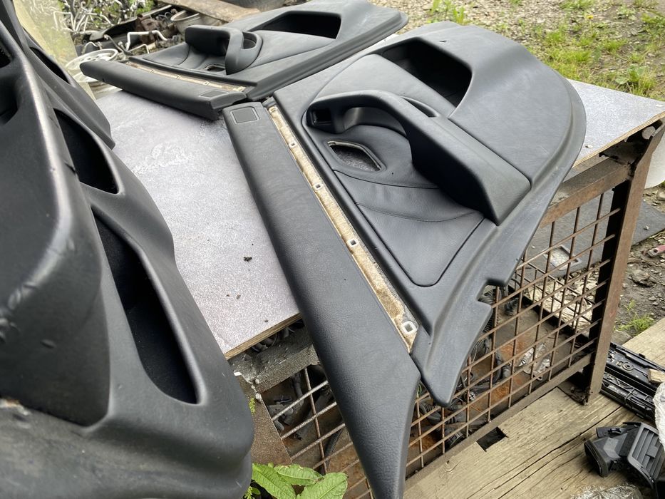 Карти BMW E39 Шкіра Чорна БМВ Е39 Кожа Карта Дверна