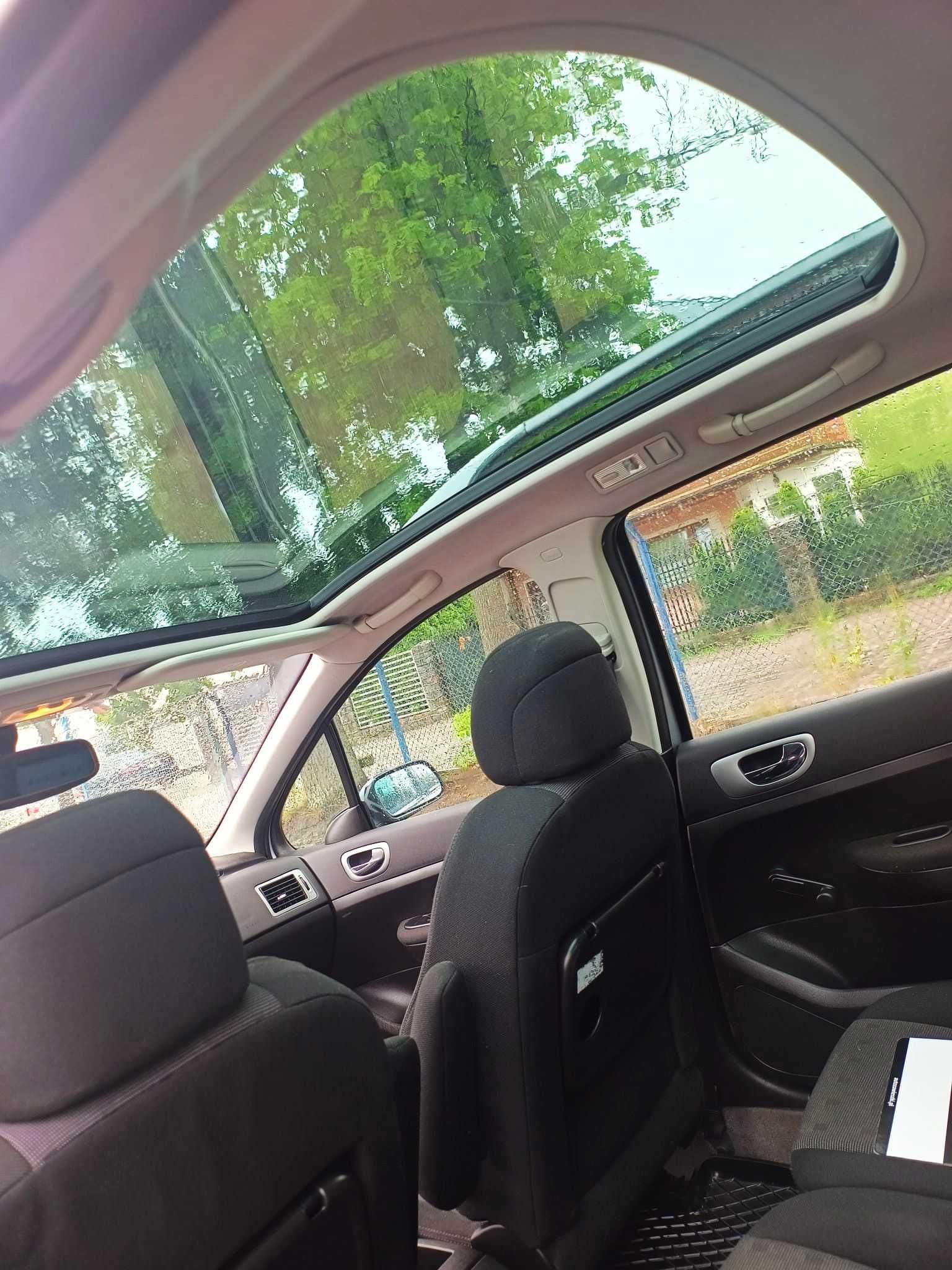 307 SW 1.6 ben niski przebieg nowe sprzęgło brak rdzy panorama klima