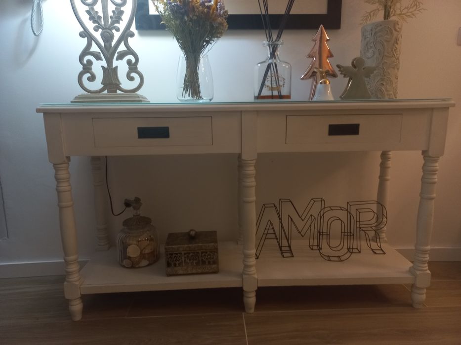 Móvel entrada/ aparador branco