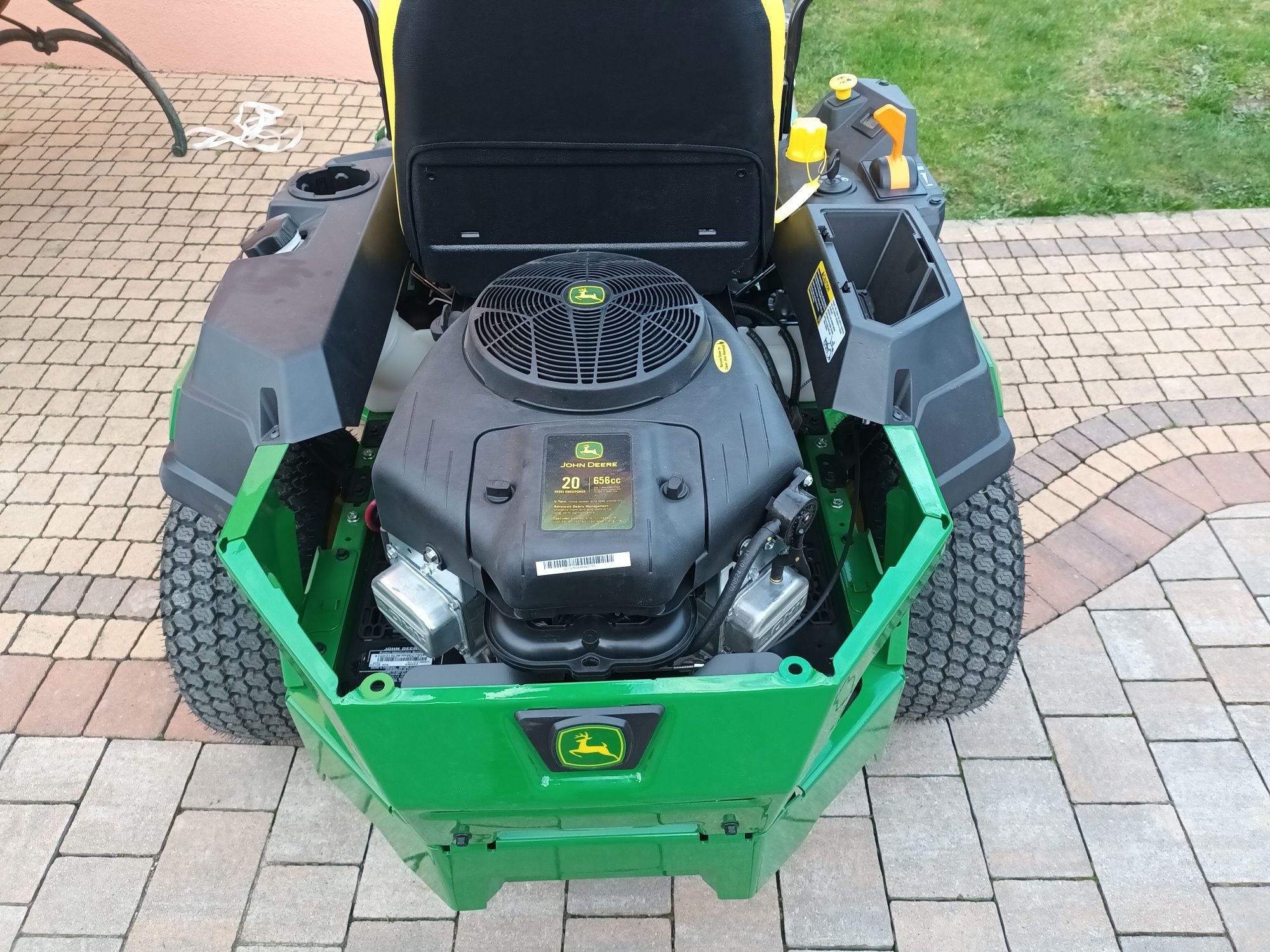 Nowy traktorek/kosiarka/zerowy promień/ztrak/john deere z 315