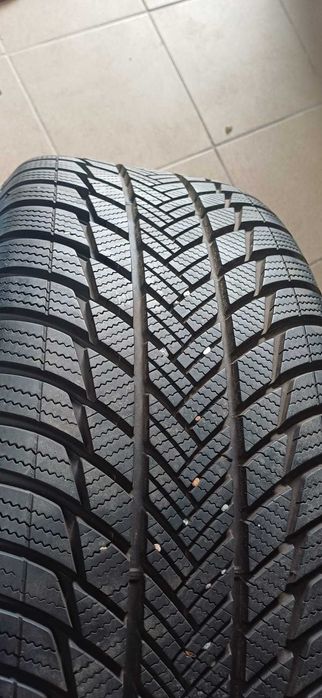 BRIDGESTONE/Blizzak/Opony 8 milimetrów