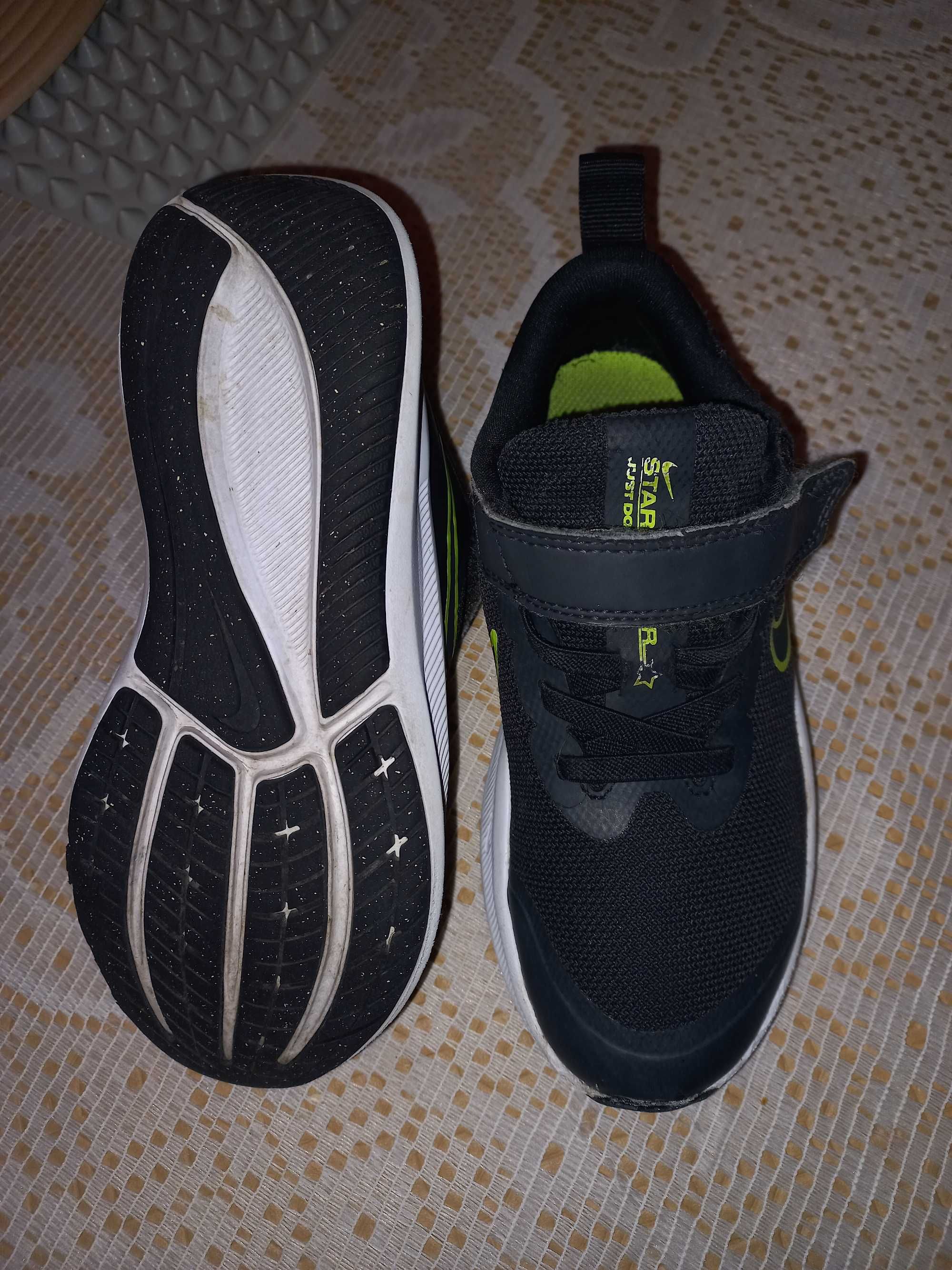 Sapatilhas Nike 30