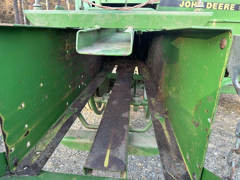 Прес- подборщик Пресс-підбирач John Deere 349
Deere 332, 332а Джон Дір