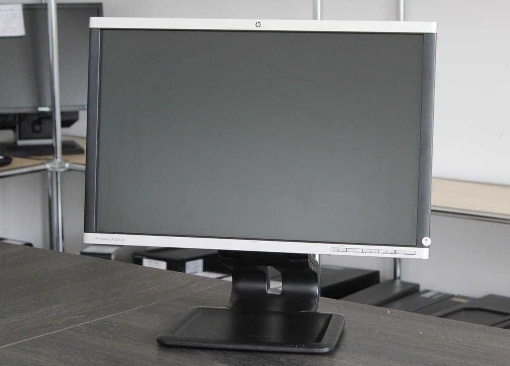 Tani Monitor LCD HP LA2205WG / 1680 x 1050 TN / 22 cale