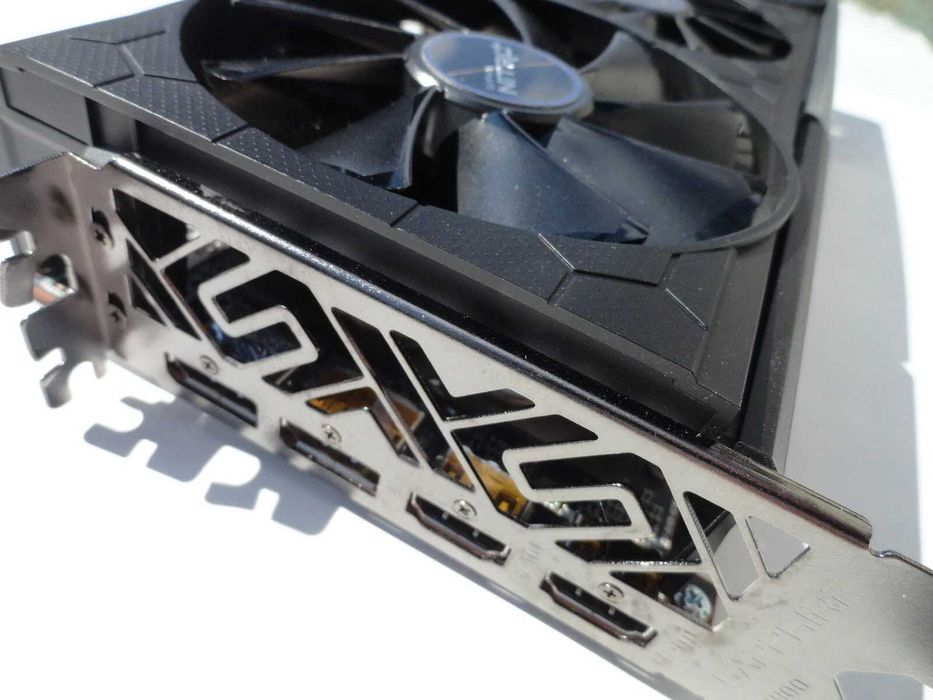 Radeon RX 5700 XT – Ідеальна для Ігор і Стрімінгу без Лагів