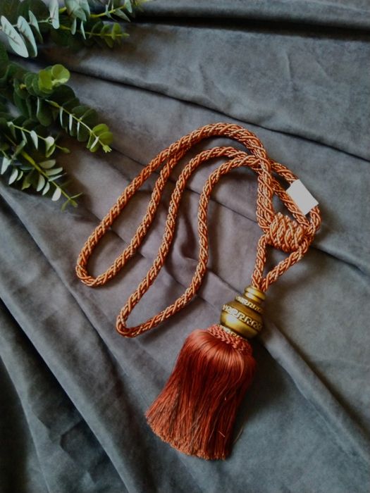 Аксессуары. Подвязки.