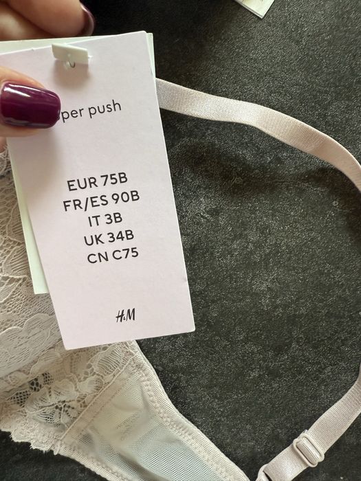 Бюстгальтер H&M 75B super push. Новые с бирками