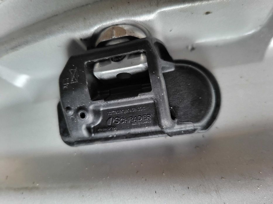 [487] Felgi aluminiowe Oryginał MERCEDES 17 Cali 5x112 ET48,5 Czujniki