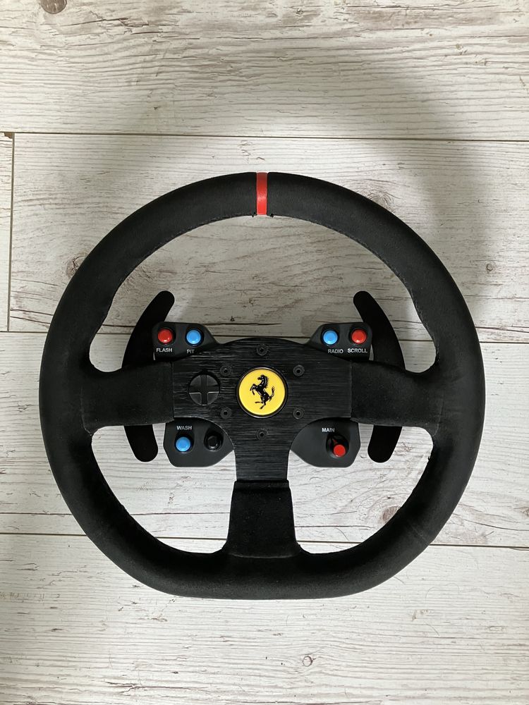 Thrustmaster TS-XW + obręcz Ferrari 599XX EVO + stanowisko z fotelem