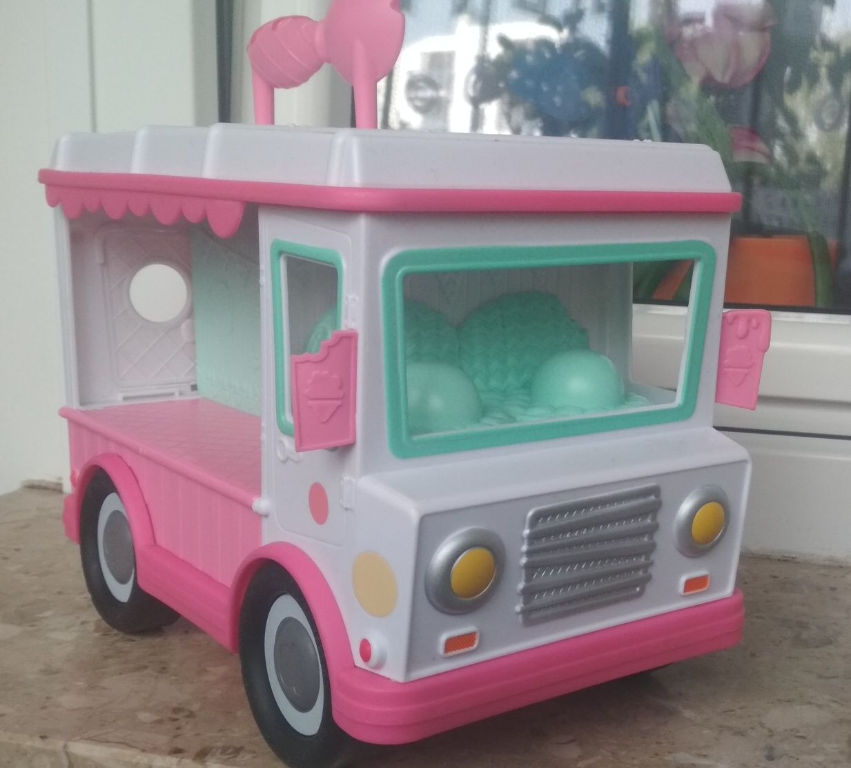 Num Noms Autobus Do Produkcji Brokatowych Błyszczyków