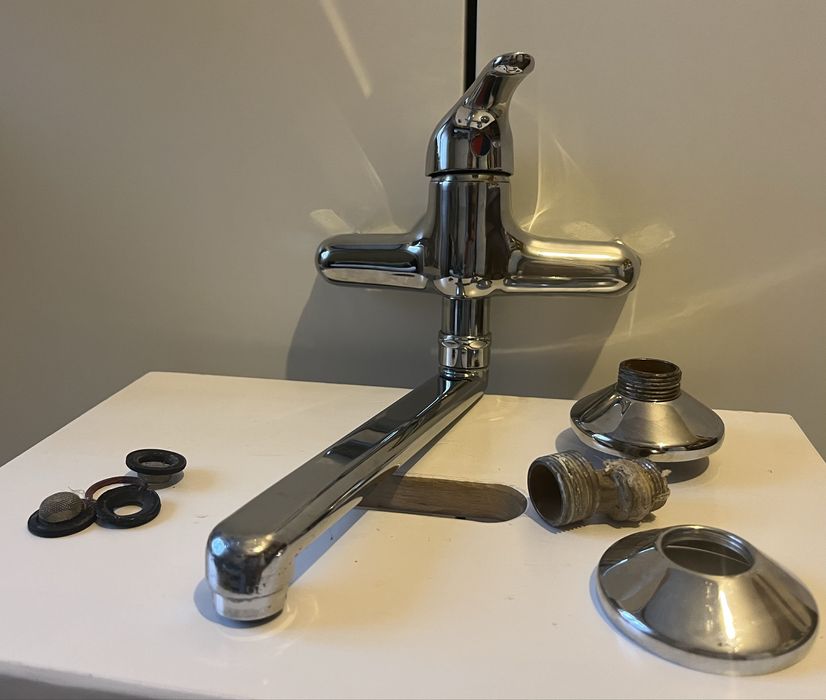 Kran po demontażu bateria kuchenna