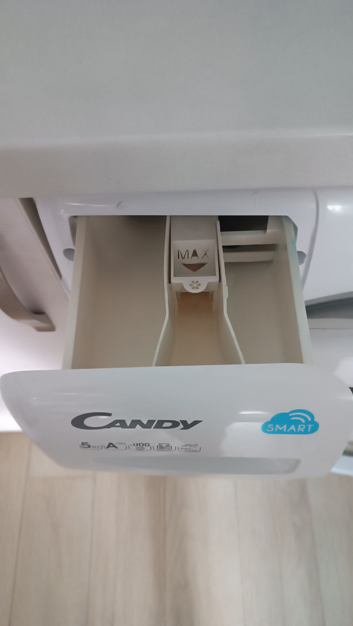 Продам пральну машину Candy