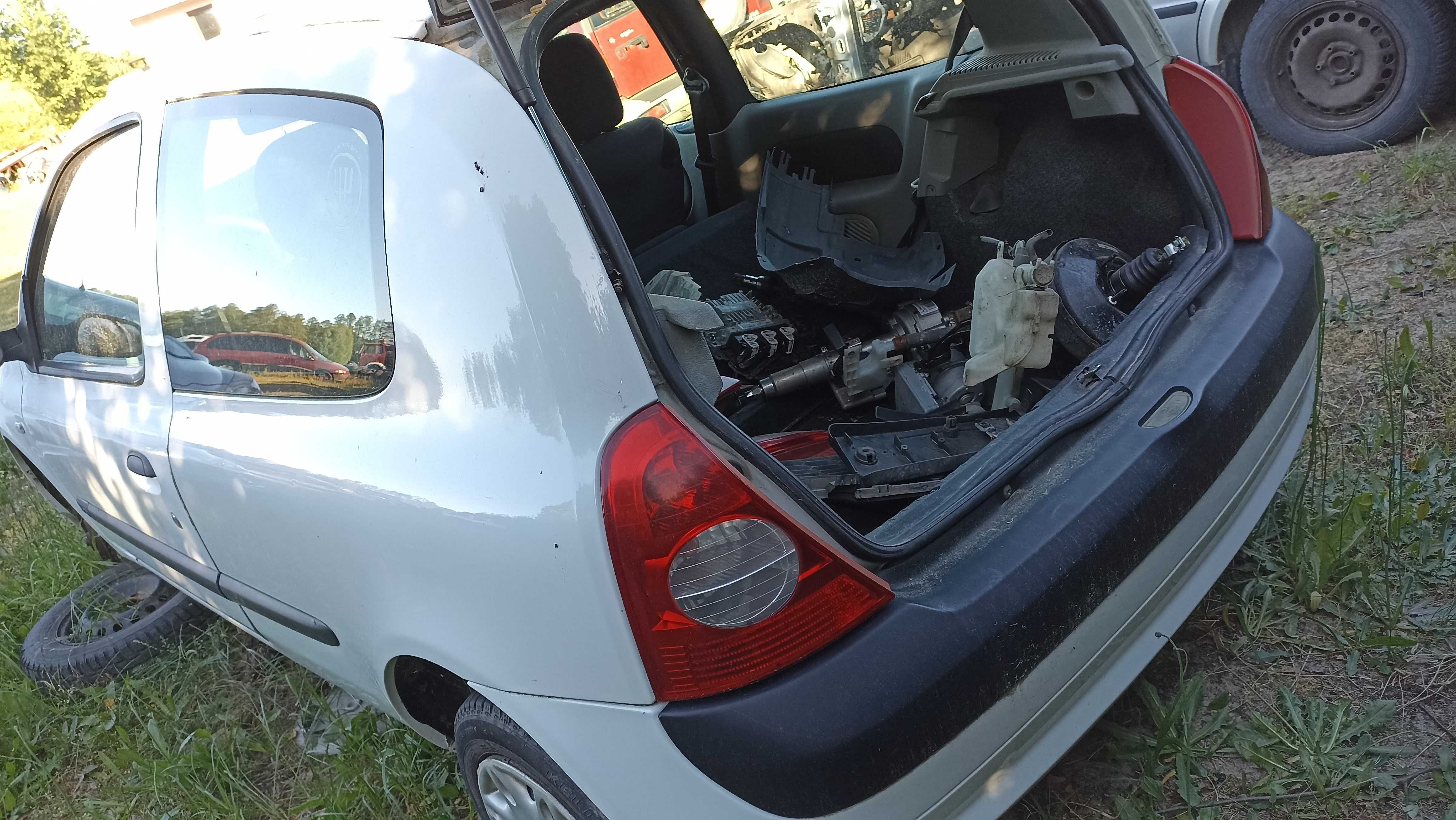 Renault Clio II 1.5dci na części drzwi maska lampa błotnik zderzak pas