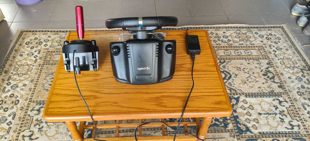 Logitech g29 com câmbio sequencial/H com pequeno desalinhamento