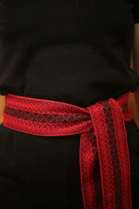 Pasek Krajka Słowiańska ludowa czerwona dł. 1,5 m