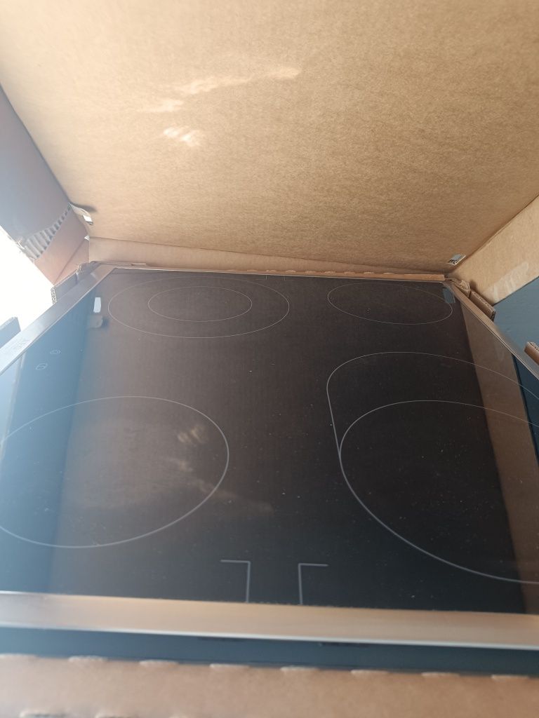 Piekarnik+ płyta ceramiczna Aeg Electrolux