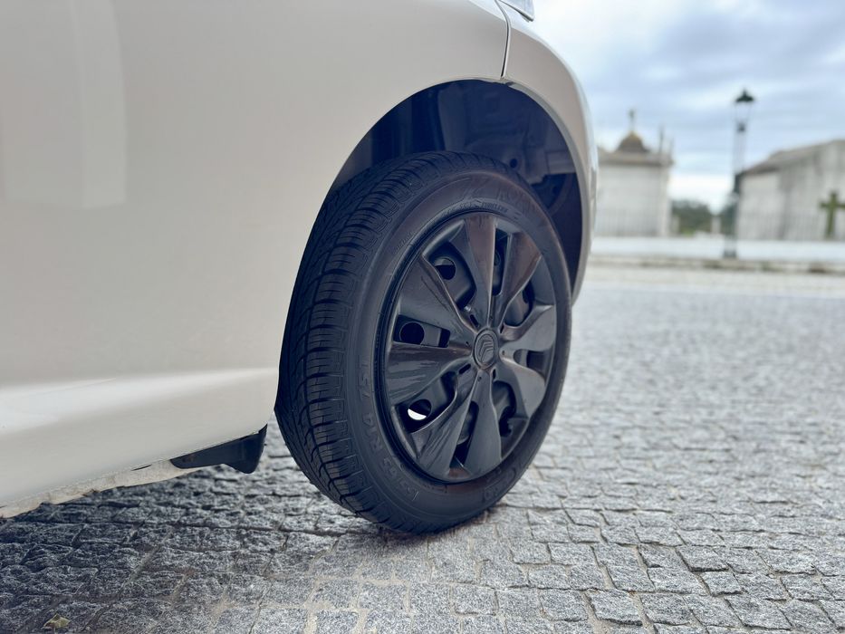 Citroen C1 1.0 - Apenas 45000 Km - Desde 125€ Mês