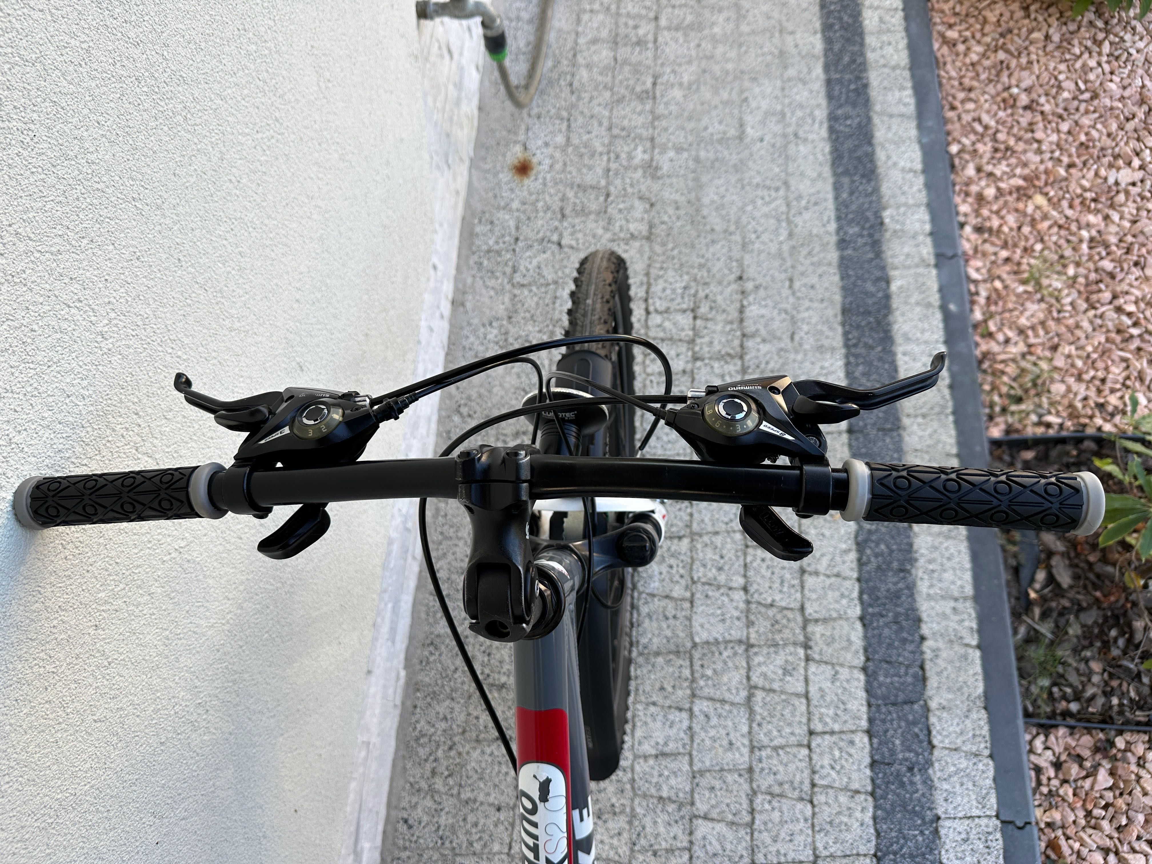 Rower RIXE - Mtb, koła 26, Aluminiowy, amor, Shimano Acera, prądnica
